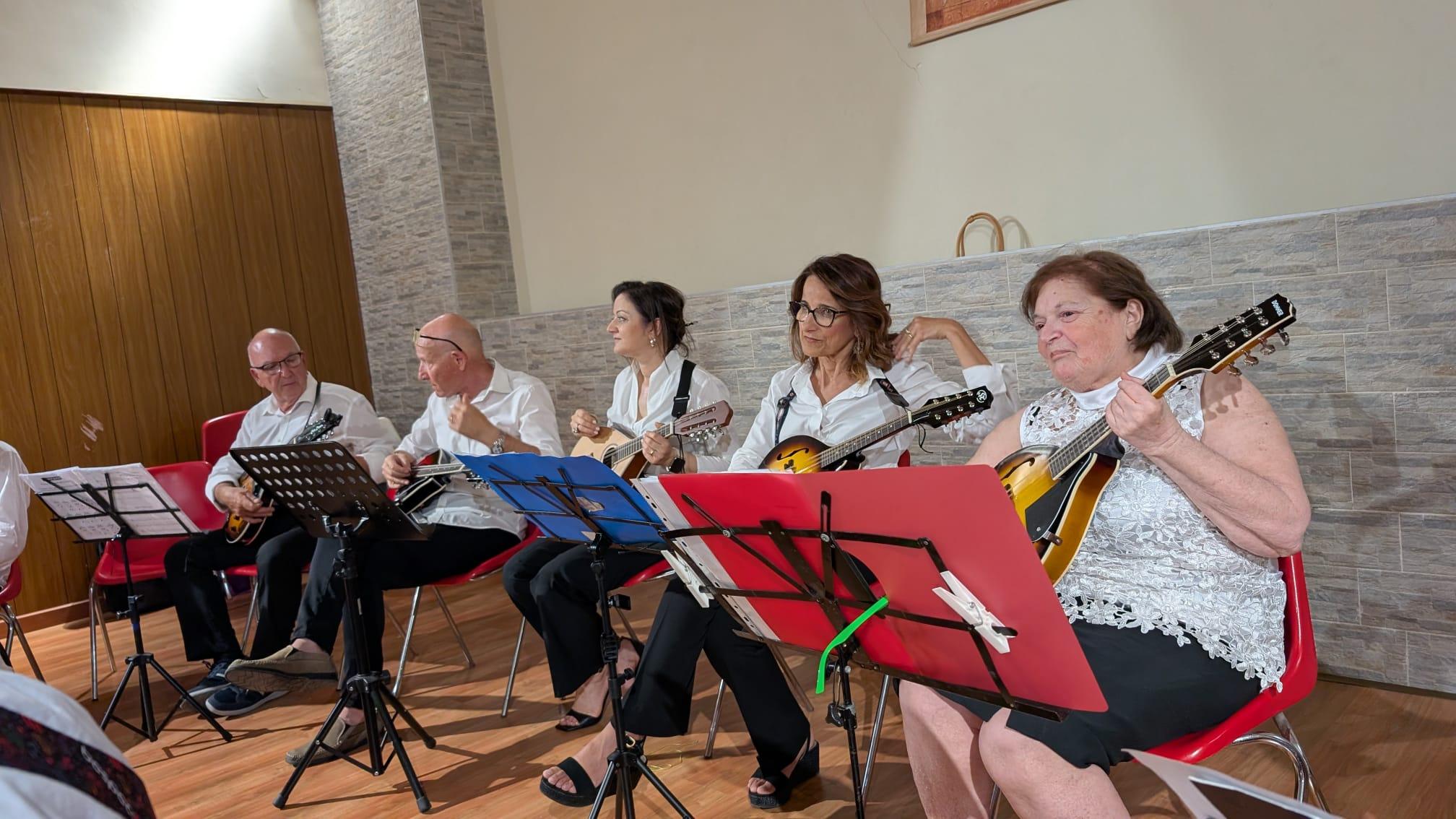 Primo corso di mandolino — fotografia 31